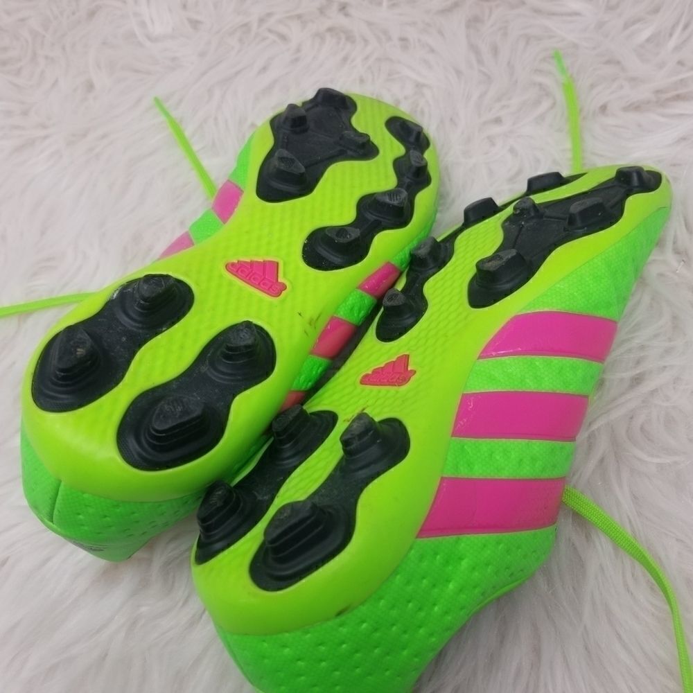 ADIDAS CLEATS. SIZE 6 - Picture 14 of 14